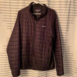 Patagonia Men’s black nano puff jacket. XL